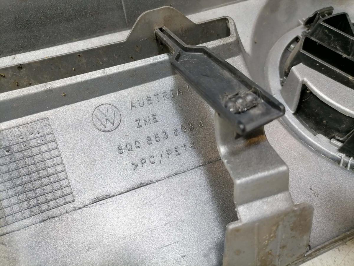 VW Polo 9N3 original K&uuml;hlergrill Bj.2008